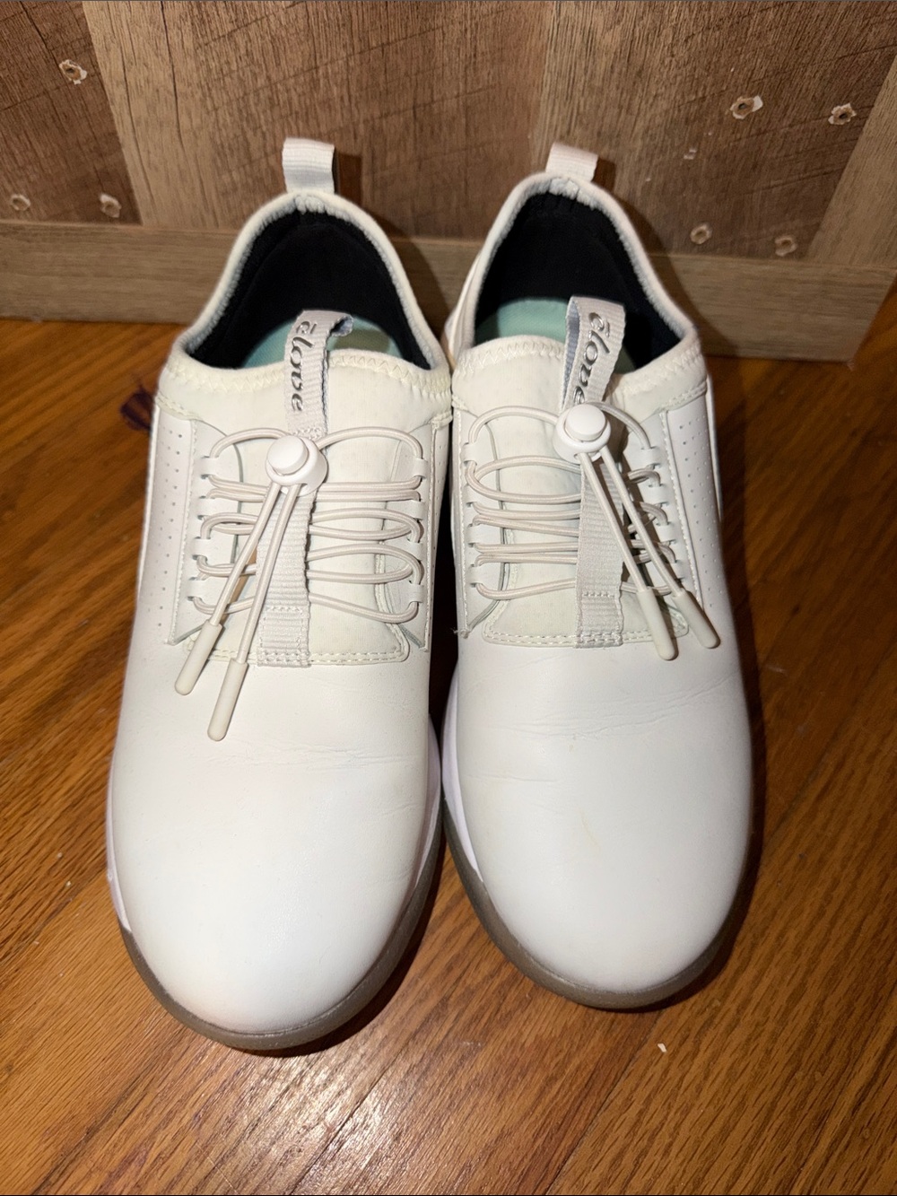 Clove Nursing Shoes!